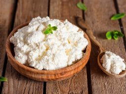 Irmãos Brant - Queijo cottage pode ser aliado em dietas e desempenho esportivo